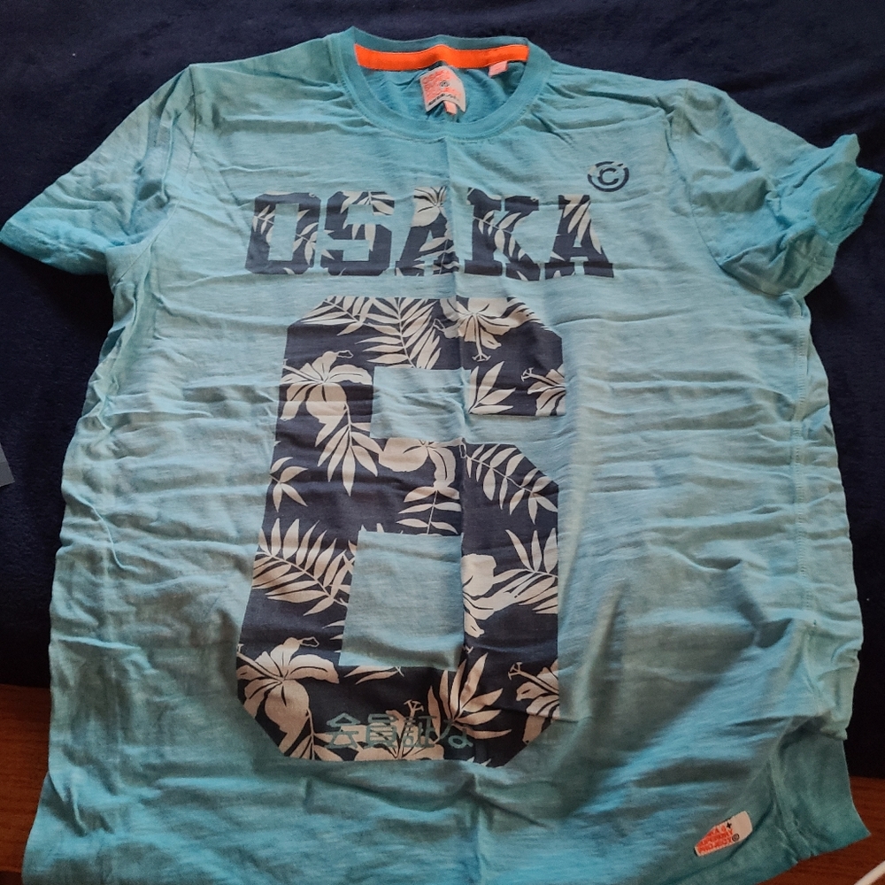 Men's NWOT SuperDry t shirt size 2XL